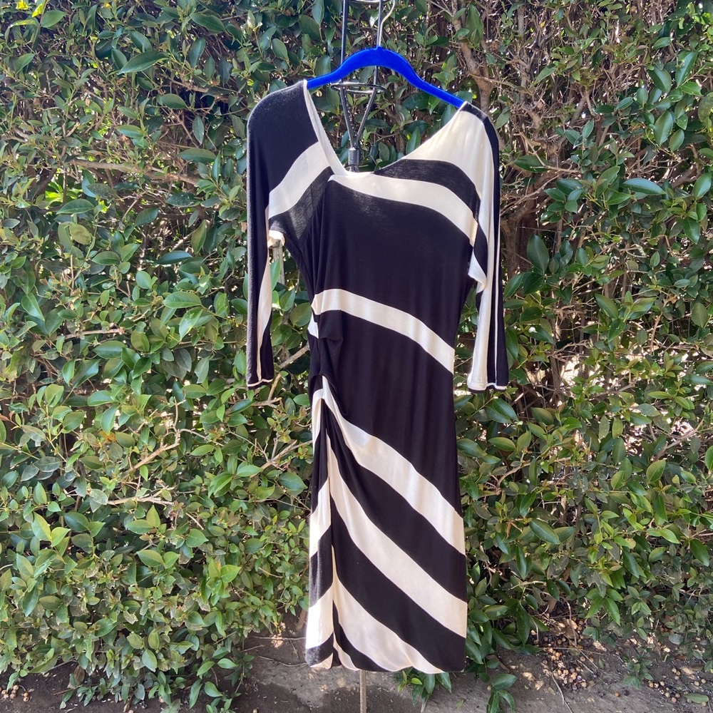 Anthropologie Small black /off white Bordeaux dress